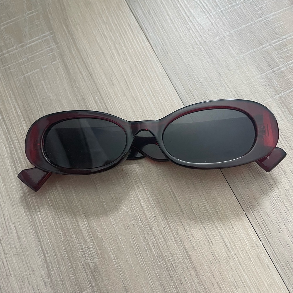 2 GLASSES FOR 20 DOLLARS